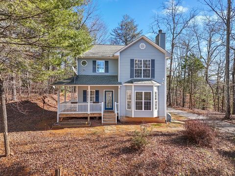Photo of 649 Holly Terrace Road, Franklin, NC 28734 (MLS # 26042494)