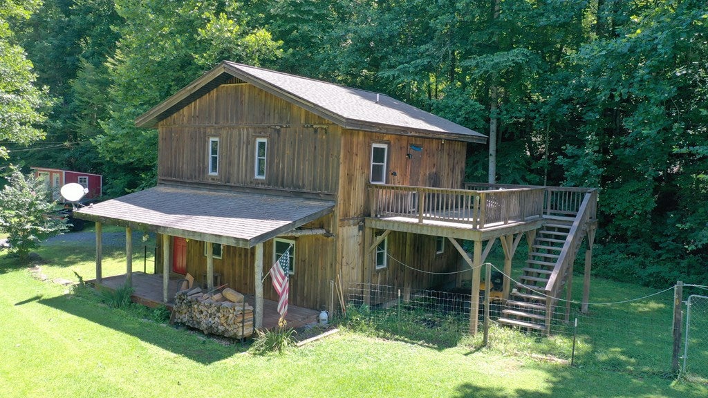 Photo of 454 Bradley Branch, Whittier, NC 28789 (MLS # 26047925)