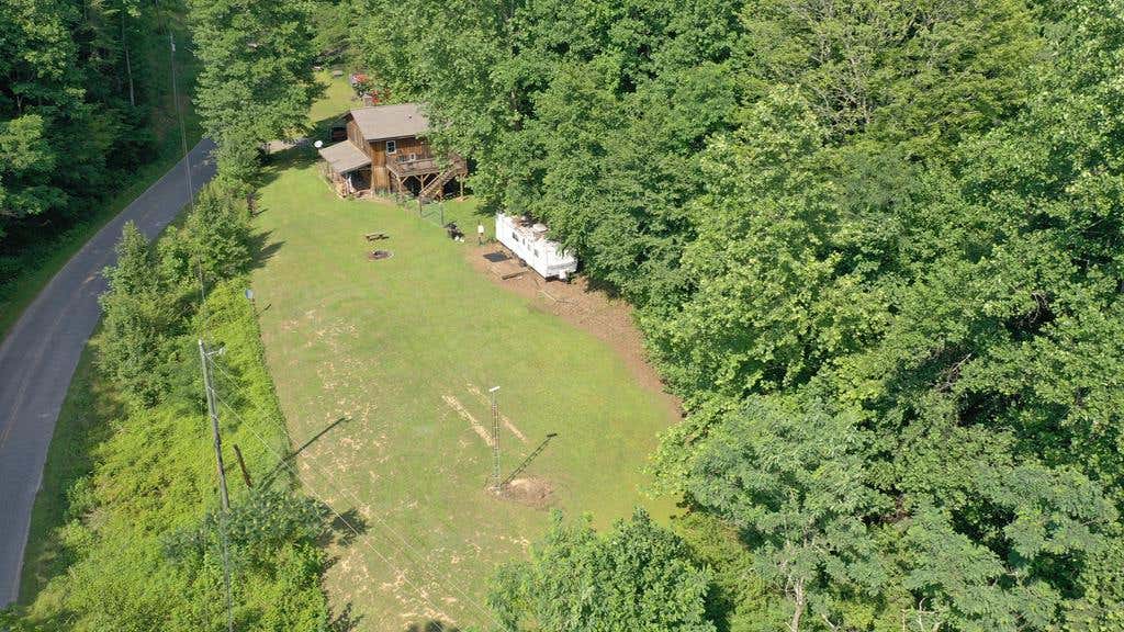Photo of 454 Bradley Branch, Whittier, NC 28789 (MLS # 26047925)