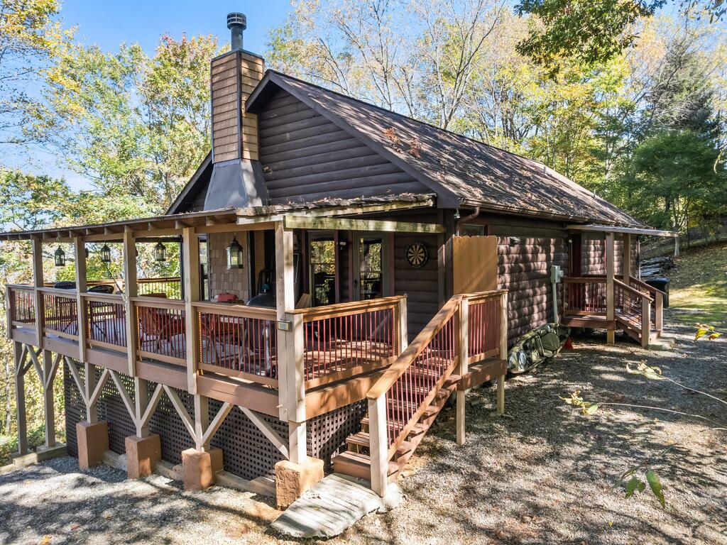 Photo of 612 Whispering Winds Road, Waynesville, NC 28785 (MLS # 26048804)