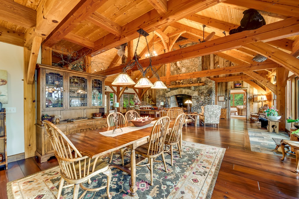 Franklin, North Carolina, 28734, United States, 3 Bedrooms Bedrooms, ,5 BathroomsBathrooms,Residential,Active,2043448