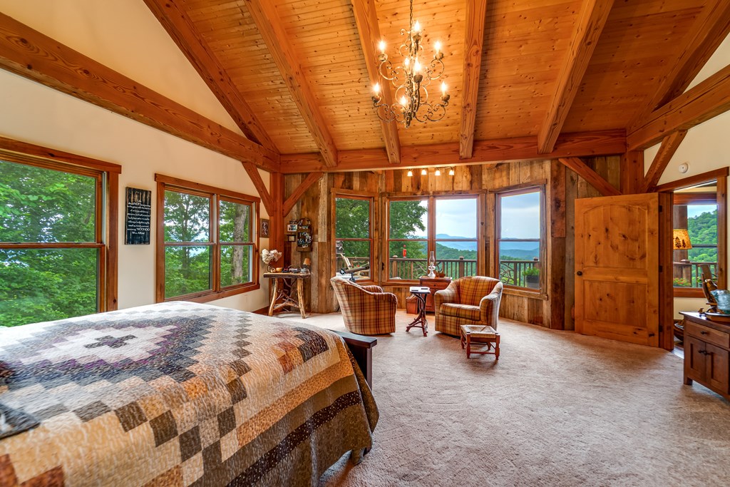 Franklin, North Carolina, 28734, United States, 3 Bedrooms Bedrooms, ,5 BathroomsBathrooms,Residential,Active,2043448