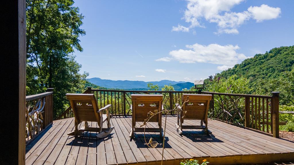 Franklin, North Carolina, 28734, United States, 3 Bedrooms Bedrooms, ,5 BathroomsBathrooms,Residential,Active,2043448