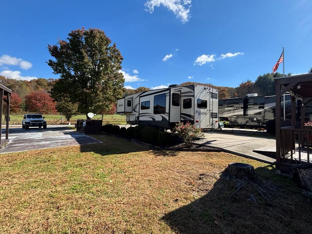 Photo of 50 Timber Leaf Dr #9 Dr, Sylva, NC 28779 (MLS # 26042580)