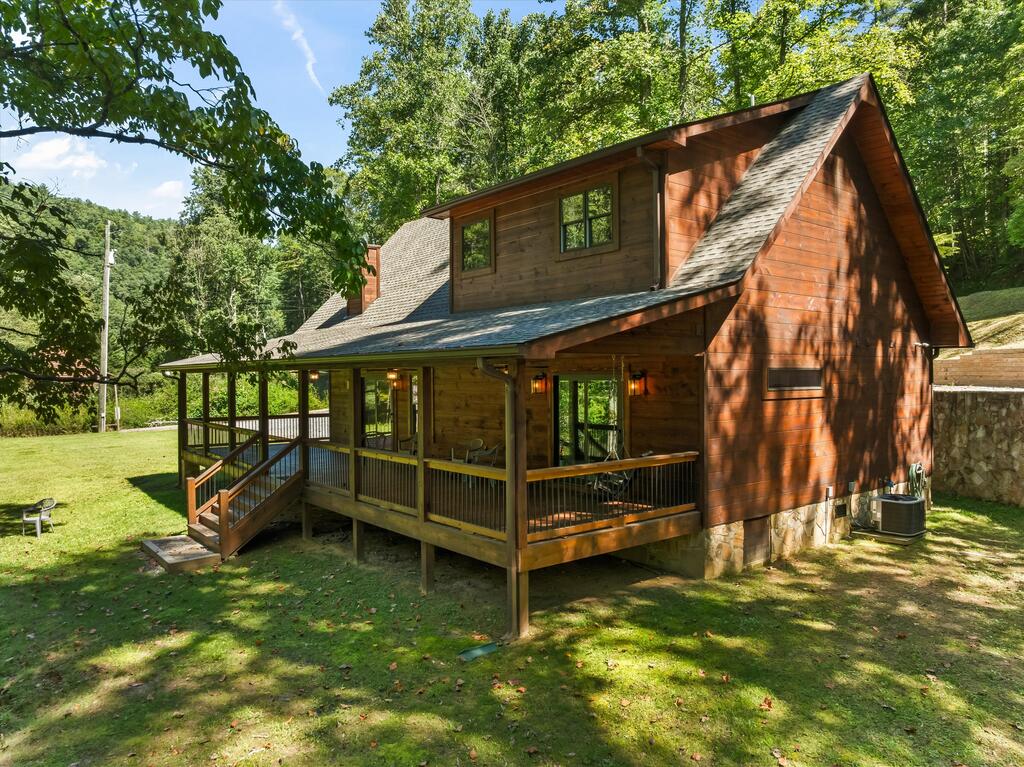 91 Riverview Drive
