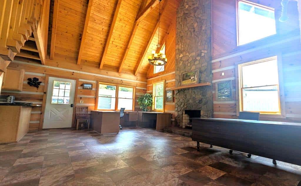 Photo of 15 Black Wolf Rdg, Whittier, NC 28789 (MLS # 26047814)