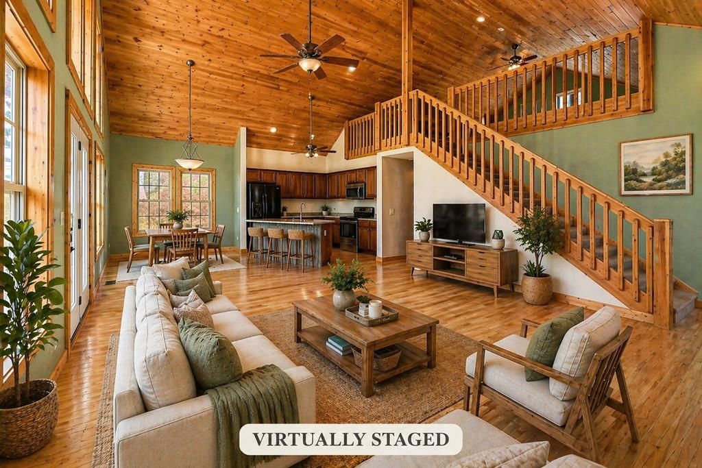 Photo of 708 Thornhill Dr, Sylva, NC 28779 (MLS # 26042841)