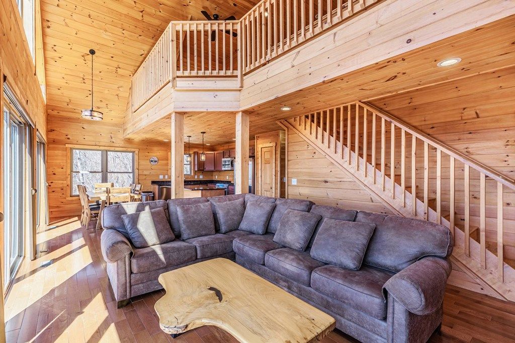 Photo of 102 Majestic Mountain View, Bryson City, NC 28713 (MLS # 26046742)