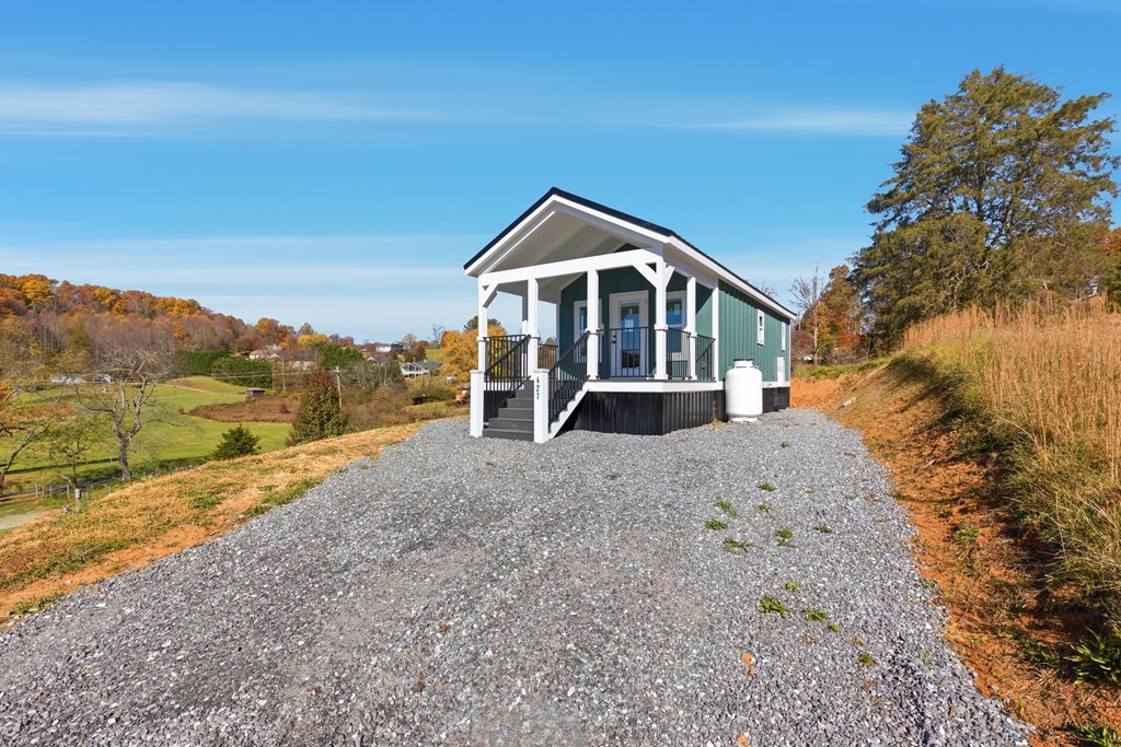527 Saunders Rd. Lot #2
