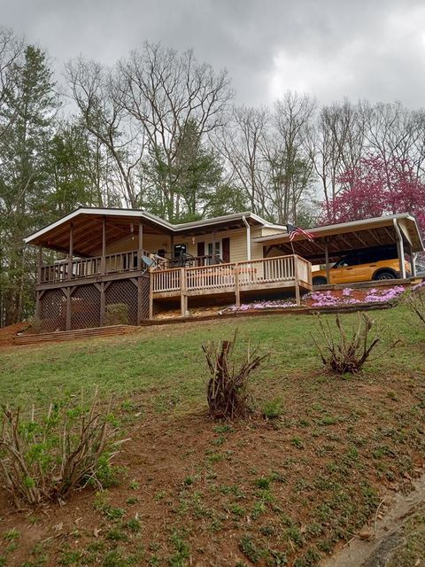 Photo of 45 One Way Terrace, Franklin, NC 28734 (MLS # 26042744)