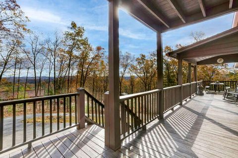 Photo of 1025 Sierra Circle, Murphy, NC 28906 (MLS # 26042722)