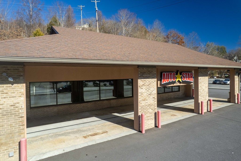 Photo of 307 E. Main Street, Sylva, NC 28779 (MLS # 26043177)