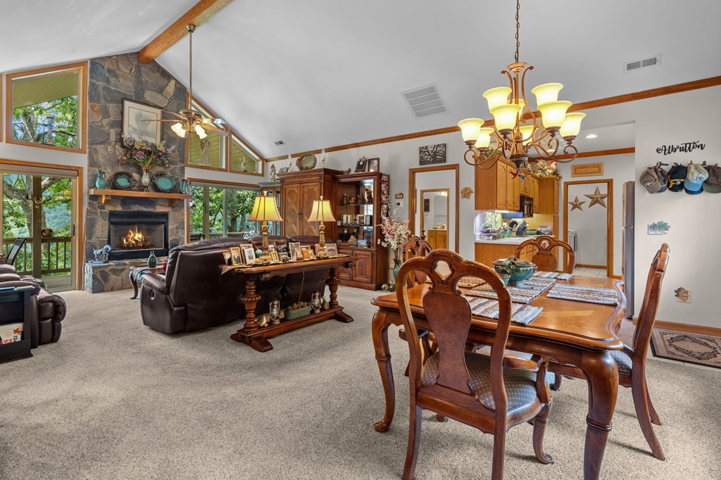 Whittier, North Carolina 28789, United States, 2 Bedrooms Bedrooms, ,2 BathroomsBathrooms,Residential,Active,179443