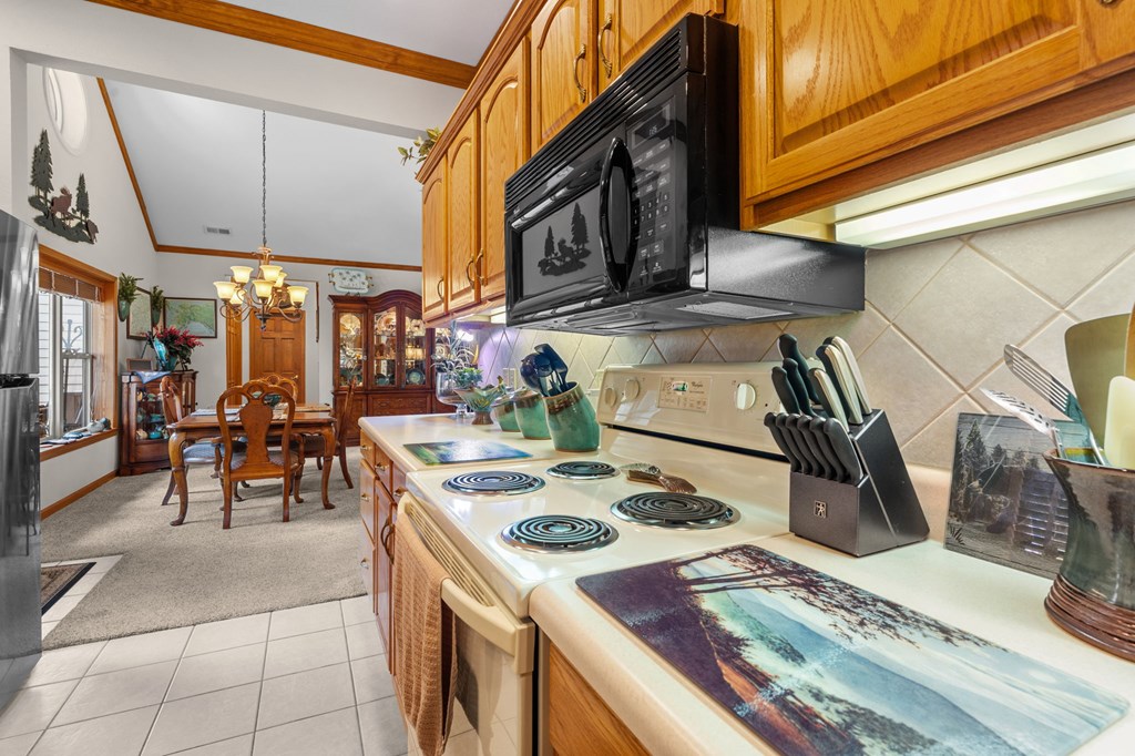 Whittier, North Carolina 28789, United States, 2 Bedrooms Bedrooms, ,2 BathroomsBathrooms,Residential,Active,179443