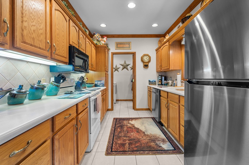 Whittier, North Carolina 28789, United States, 2 Bedrooms Bedrooms, ,2 BathroomsBathrooms,Residential,Active,179443