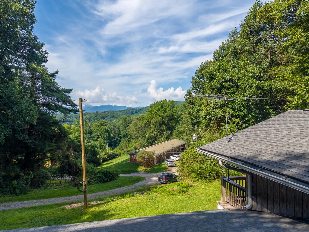351 Browning Rd