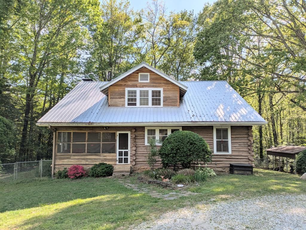 Photo of 4160 Us Hwy 19 West, Bryson City, NC 28713 (MLS # 26042778)