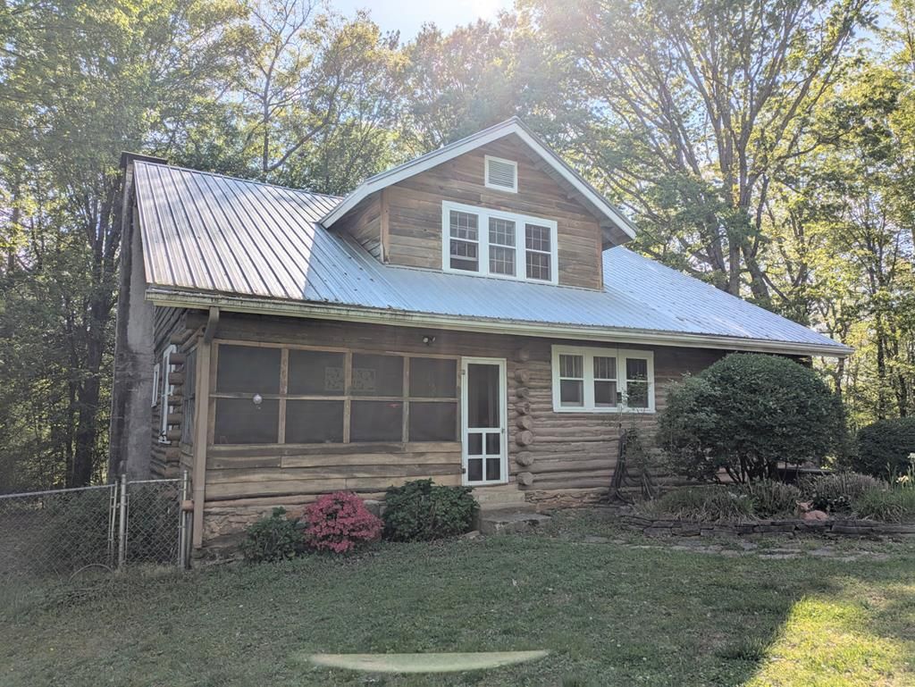 Photo of 4160 Us Hwy 19 West, Bryson City, NC 28713 (MLS # 26042778)