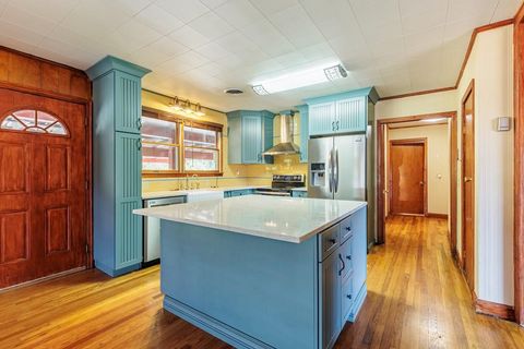 Photo of 300 Arlington Ave, Bryson City, NC 28713 (MLS # 26046803)