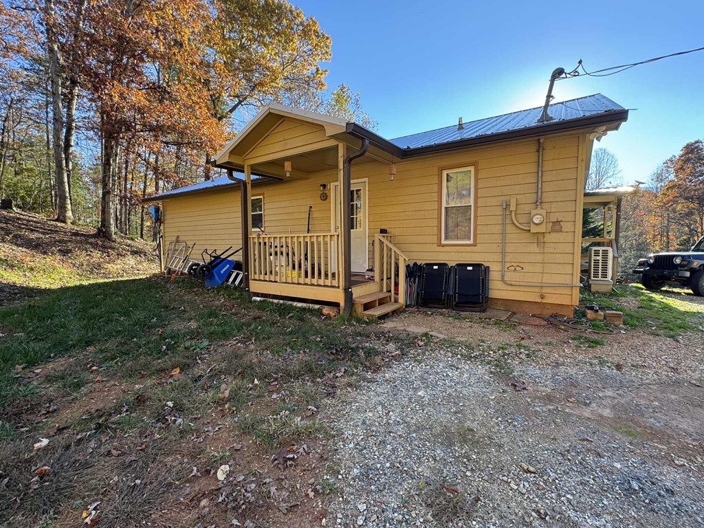 630 Fox Hollow Cir