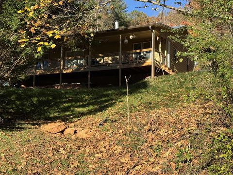 Photo of 630 Fox Hollow Cir, Otto, NC 28763 (MLS # 26042604)