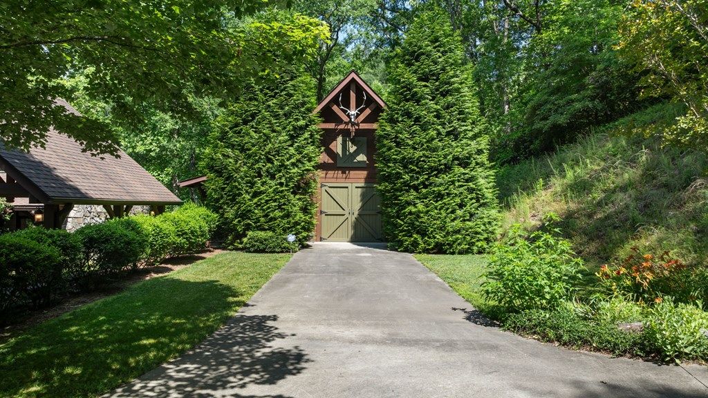 Photo of 188 Black Rock Ranch Rd, Sylva, NC 28779 (MLS # 26041452)