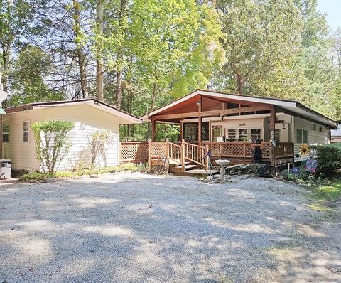 Photo of 156 Finch Knob Road, Otto, NC 28763 (MLS # 26046619)