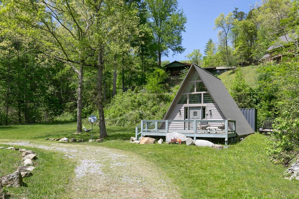 Photo of 820 Shuler Lake Road, Robbinsville, NC 28713 (MLS # 26047146)