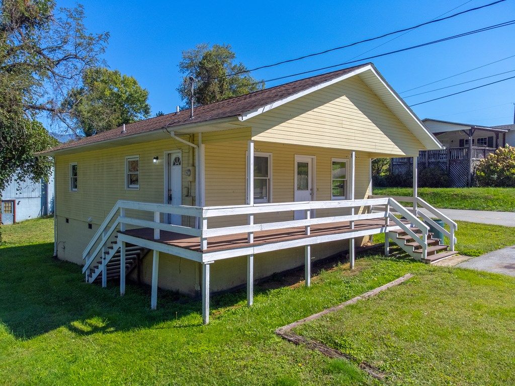 Photo of 19 Love Lane, Sylva, NC 28779 (MLS # 26042349)