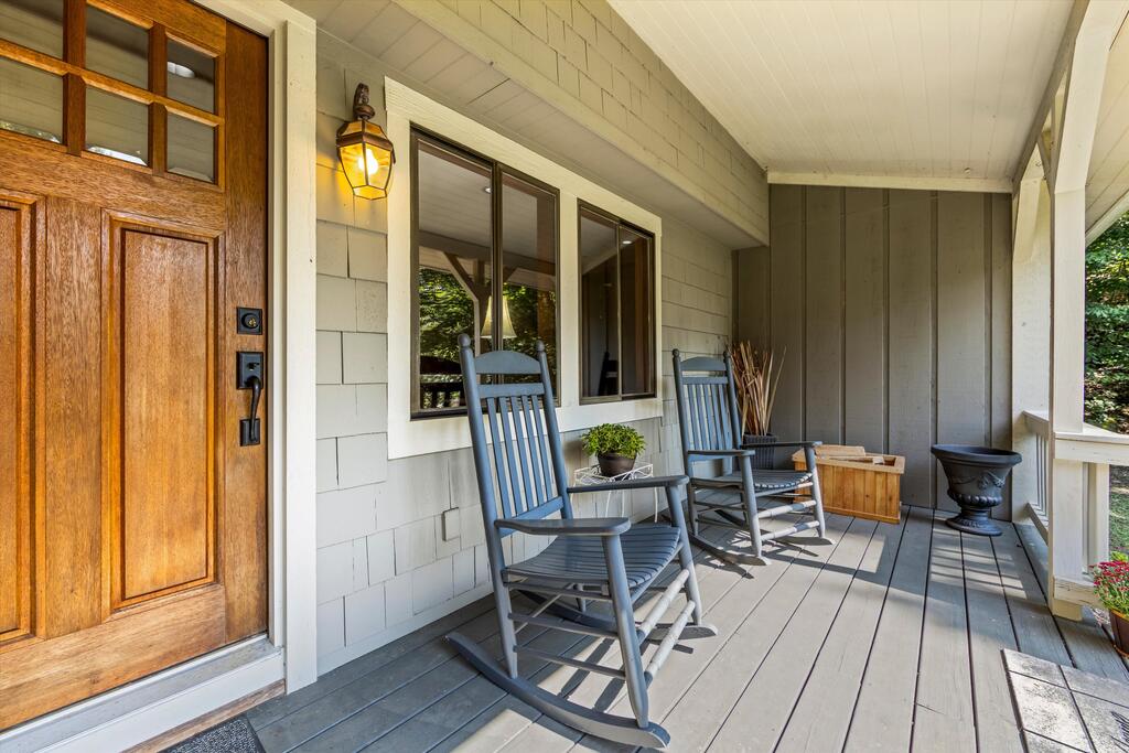 Photo of 137 Everet Jenkins Road, Robbinsville, NC 28771 (MLS # 26048536)