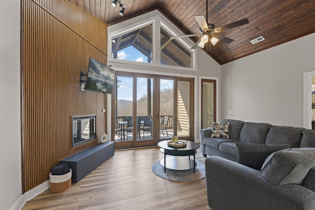 Photo of 376 Preservation Trail, Sylva, NC 28779 (MLS # 26048543)