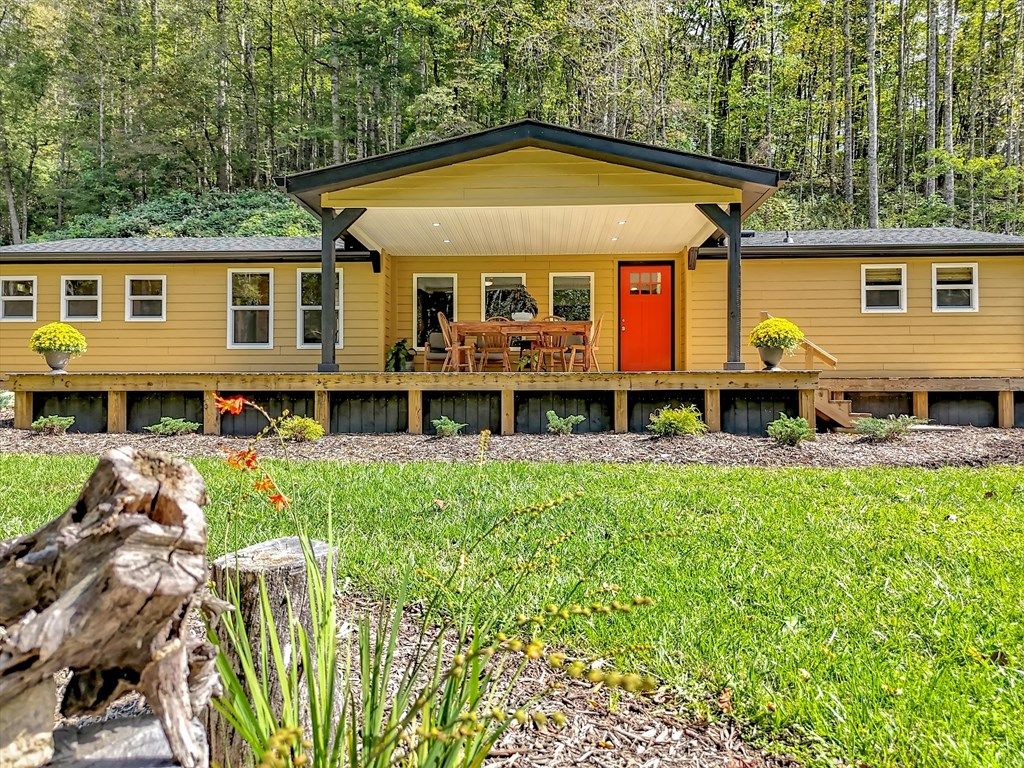 Photo of 70 Icicle Ridge Rd, Sylva, NC 28779 (MLS # 26045484)