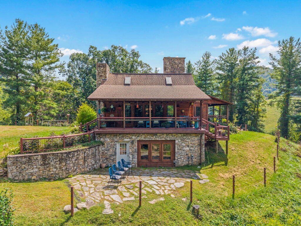 3570 Crabtree Mountain Road
