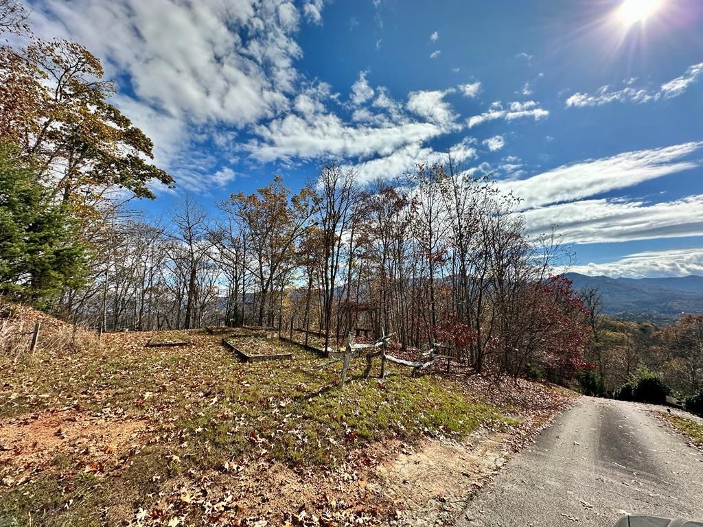 Photo of Lot 4 Charleston Ridge, Bryson City, NC 28713 (MLS # 26047148)