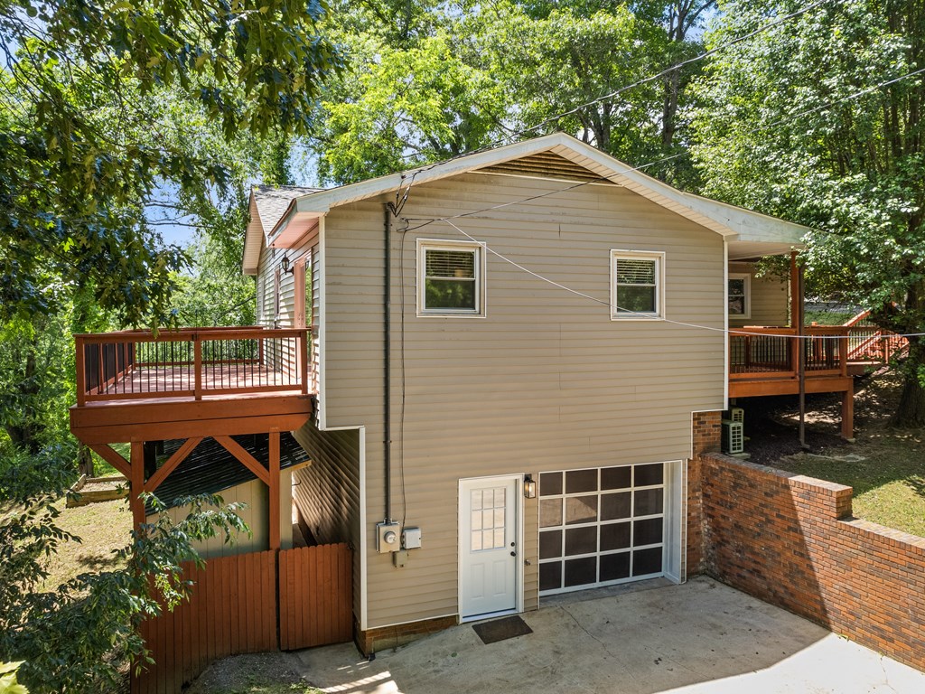 157 Highland Terrace
