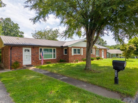 Photo of 216, 220 Allman Dr, Franklin, NC 28734 (MLS # 26048248)