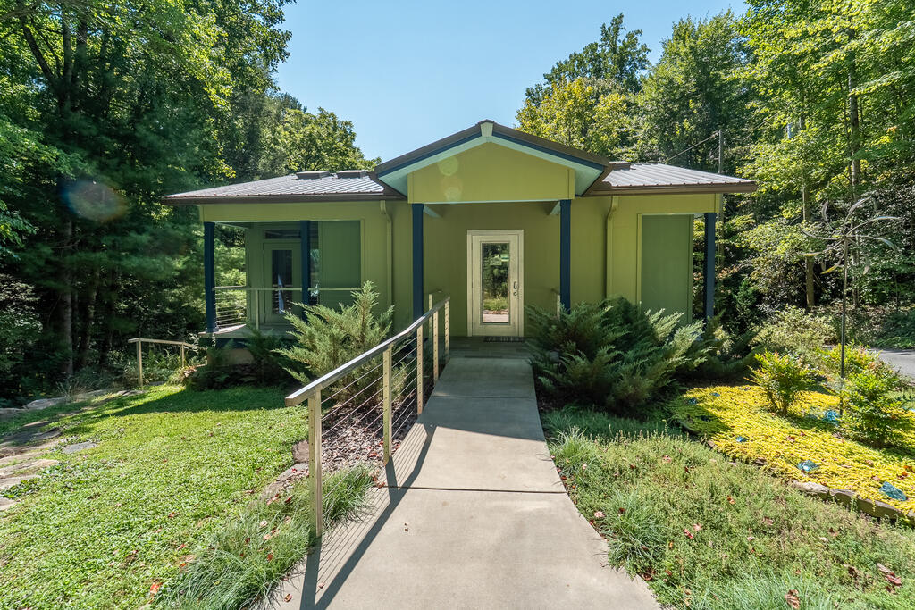 Photo of 179 Iris Lane, Whittier, NC 28789 (MLS # 26048479)
