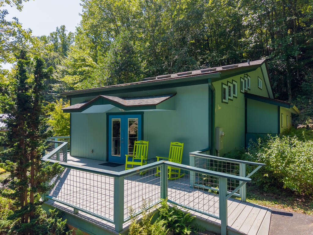 Photo of 179 Iris Lane, Whittier, NC 28789 (MLS # 26048479)