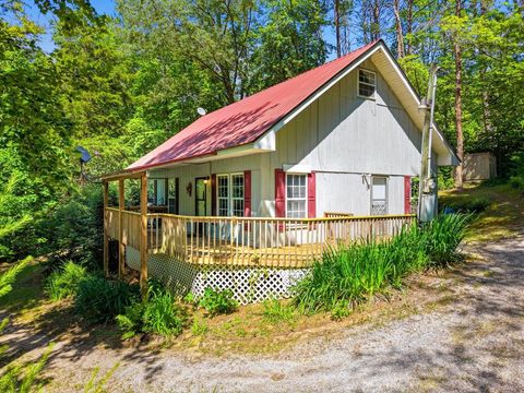 Photo of 105 Hidden Hollow Lane, Otto, NC 28763 (MLS # 26047459)