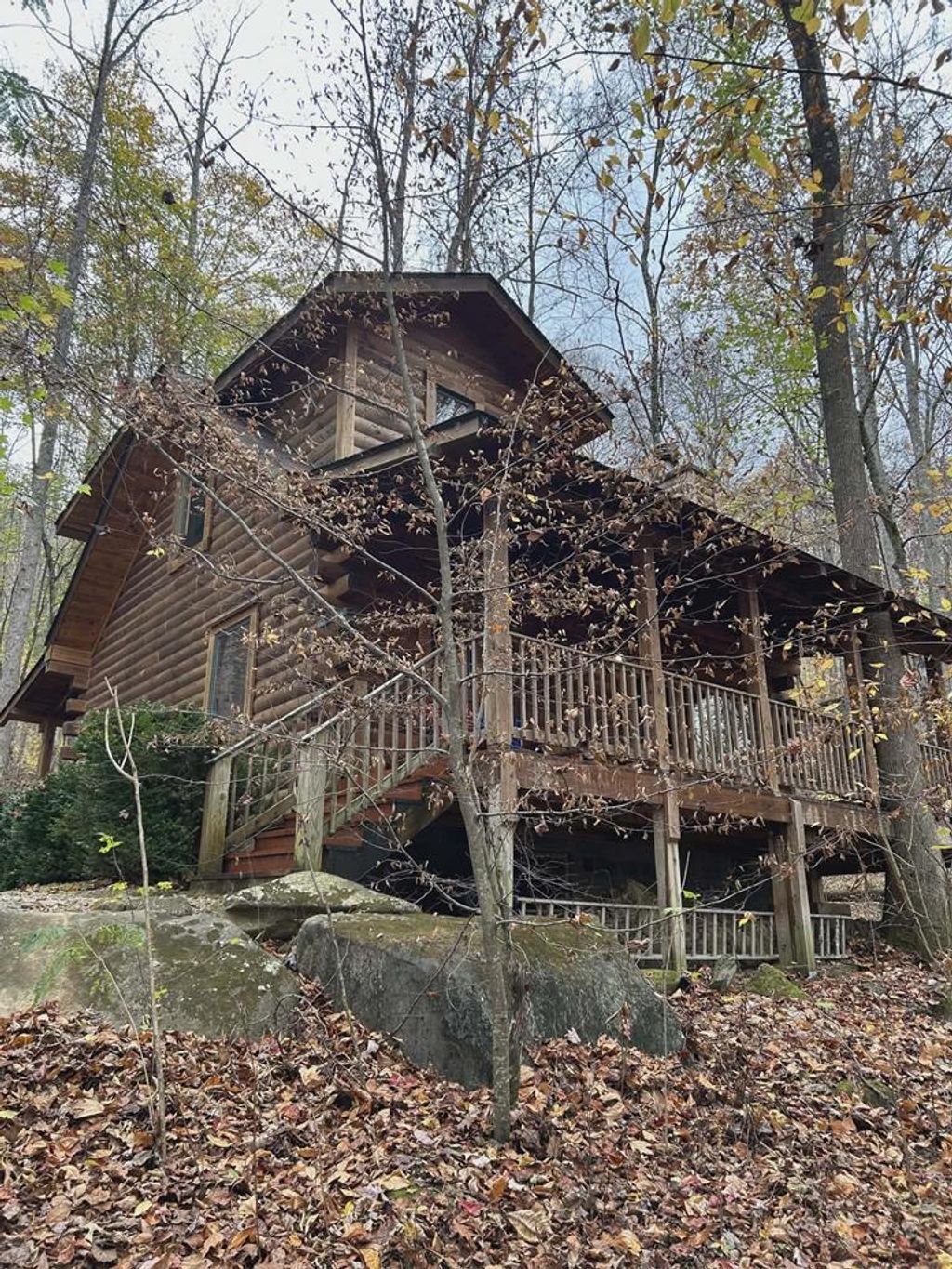 Photo of 604 Mountain View School Rd, Robbinsville (Graham), NC 28771 (MLS # 26043029)