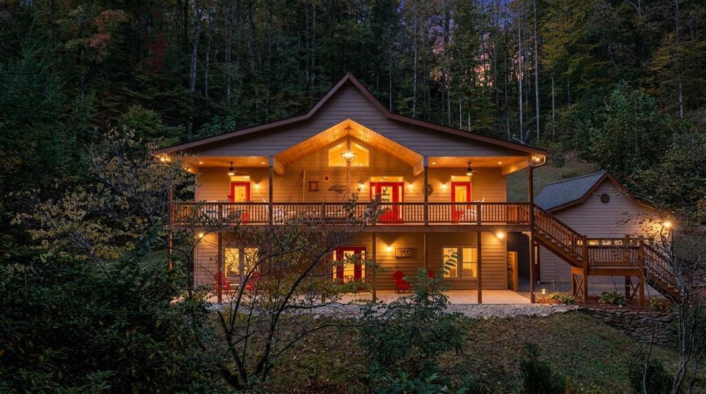 151 High Grove Parkway