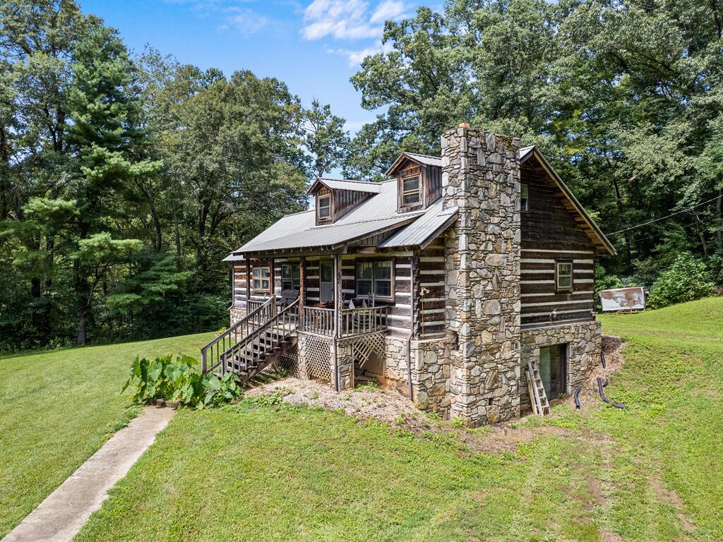 Photo of 831 Qualla Road, Waynesville, NC 28785 (MLS # 26048341)