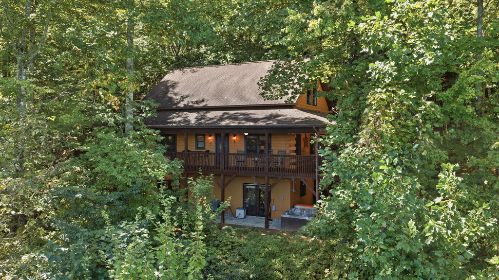 Photo of 355 Oak Ridge Lane, Whittier, NC 28789 (MLS # 26048619)
