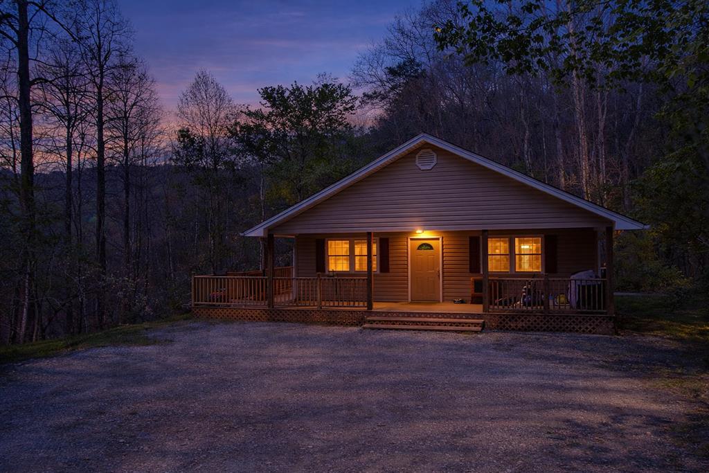 Photo of 201 Windcrest Ridge, Sylva, NC 28779 (MLS # 26046850)