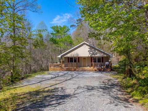 Photo of 201 Windcrest Ridge, Sylva, NC 28779 (MLS # 26046850)