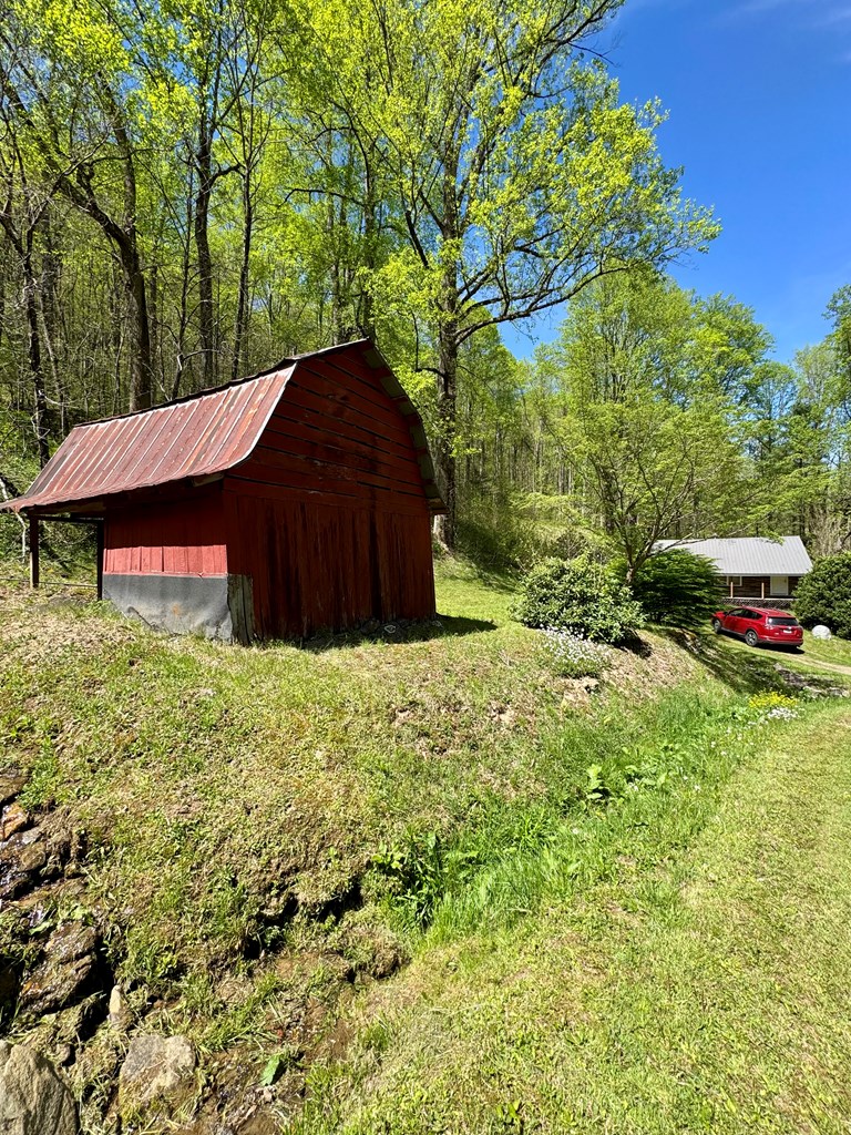 944 Jones Creeek Road