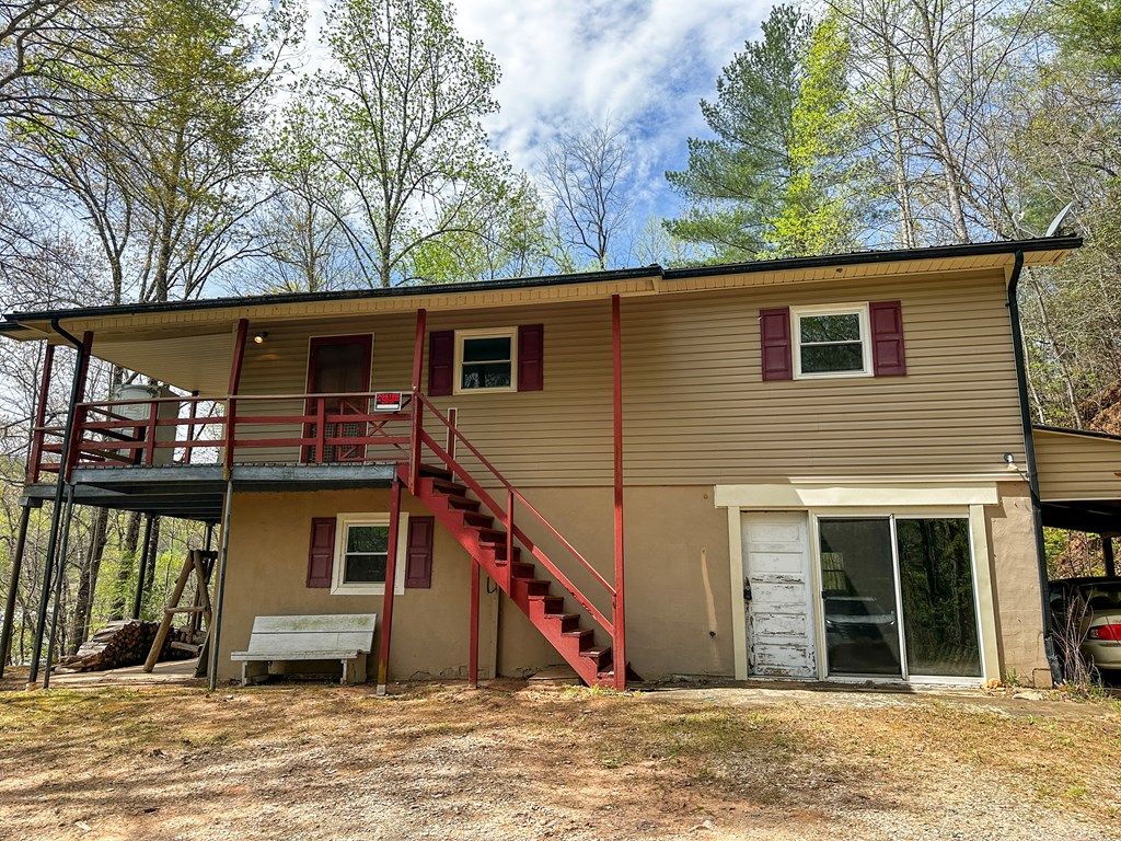 Photo of 81 Lower Stecoah Rd, Robbinsville (Graham), NC 28771 (MLS # 26046902)