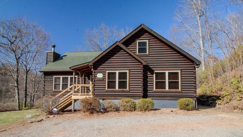 Photo of 187 Gardeners Cove, Whittier, NC 28789 (MLS # 26046608)