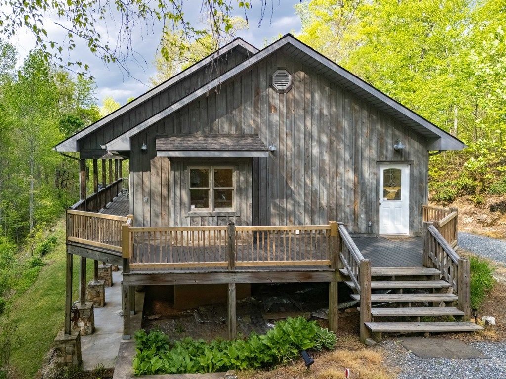 Photo of 219 Sandalwood Drive, Whittier, NC 28789 (MLS # 26047033)