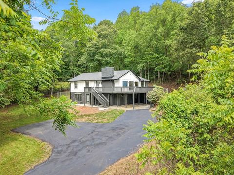 Photo of 270 Blake Branch Road, Sylva, NC 28771 (MLS # 26047318)